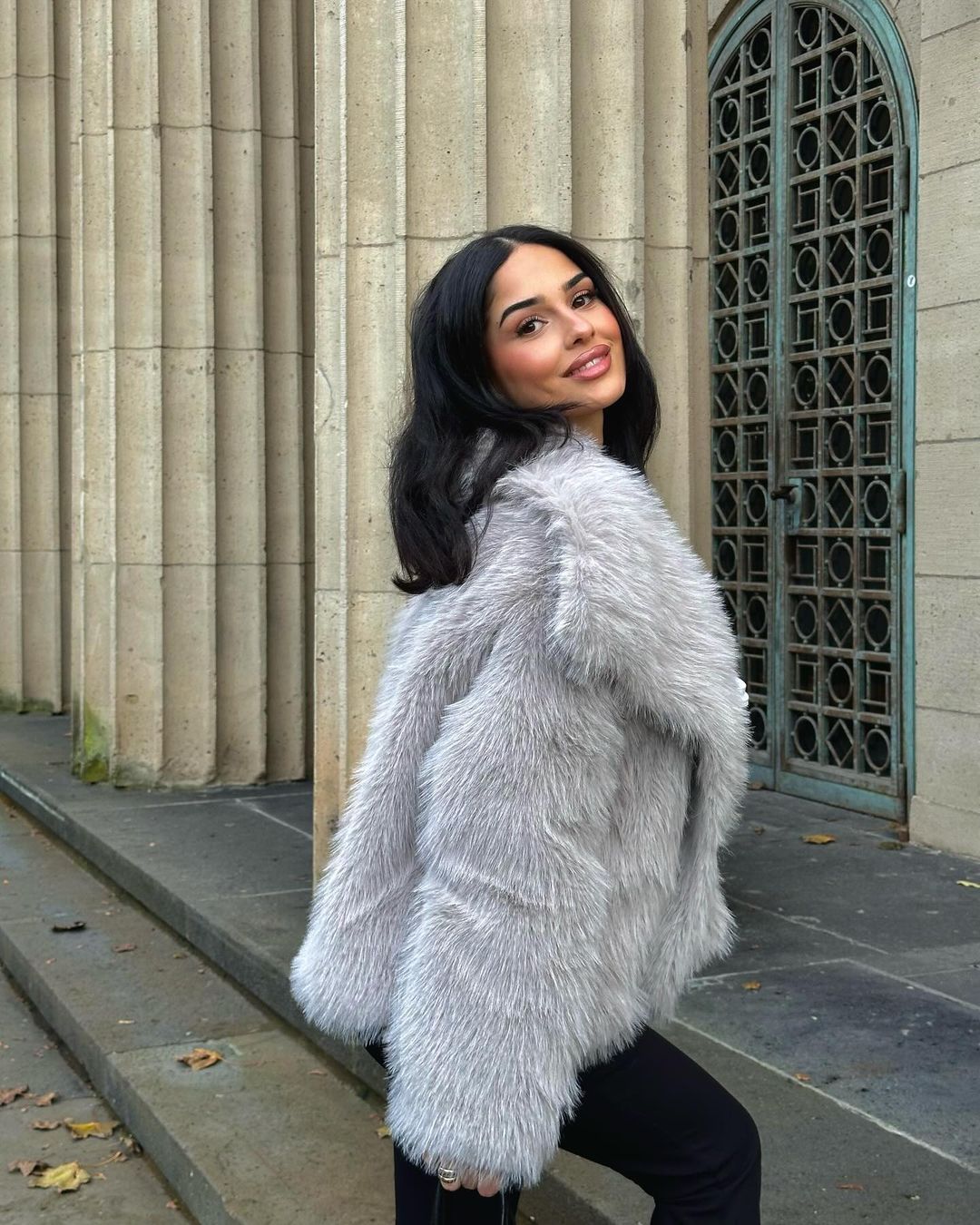 Faux fur coat- Grey