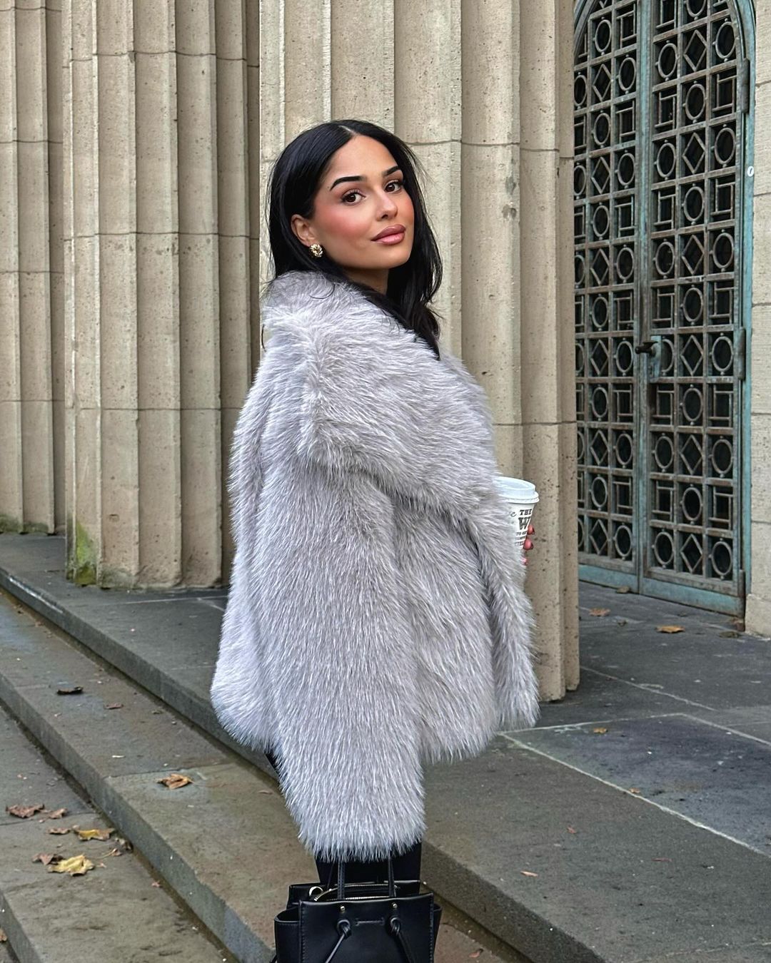 Faux fur coat- Grey